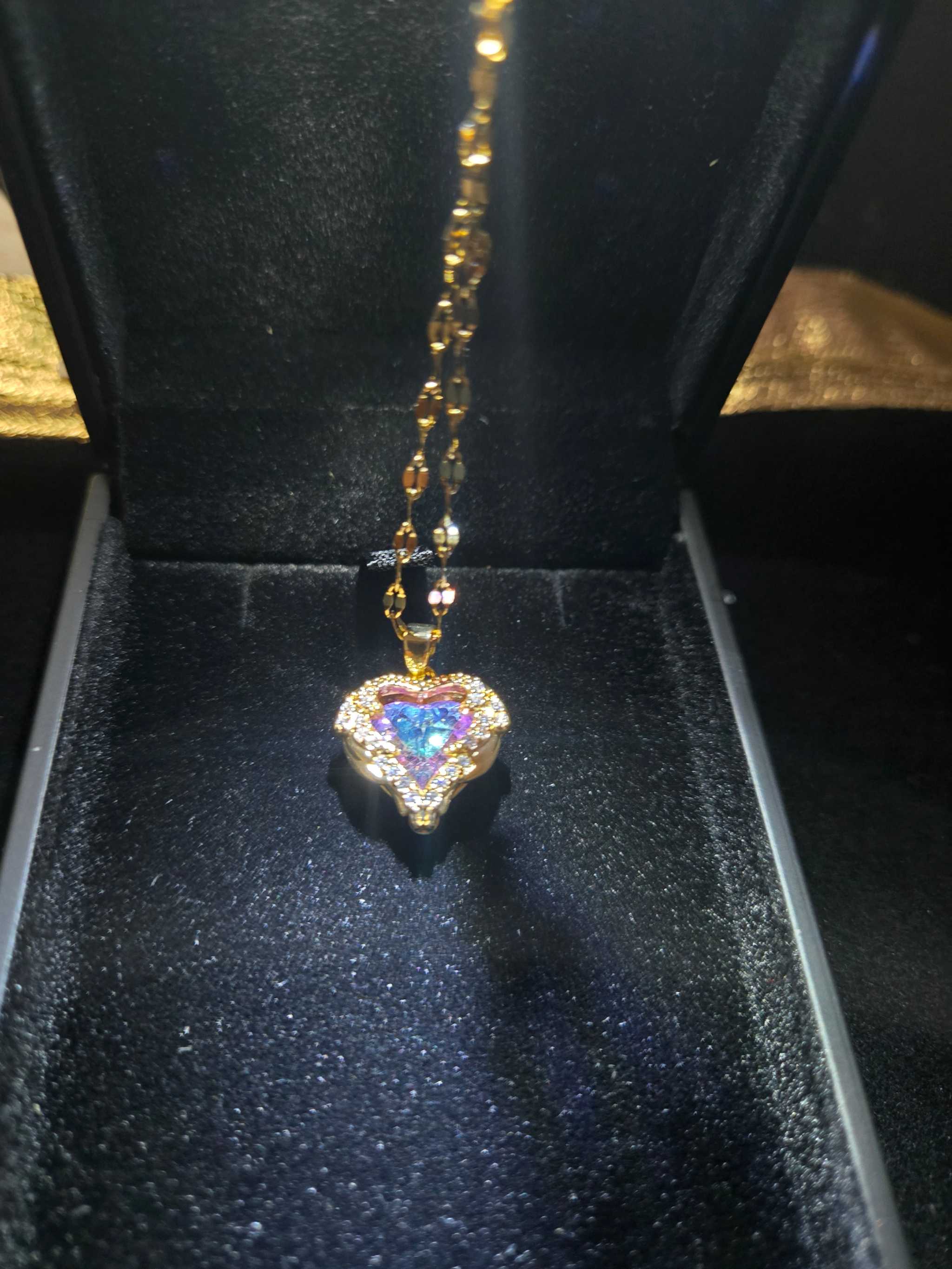 Heart-Shaped Opal Zircon Necklace - Elegant & Unique Jewelry for Women